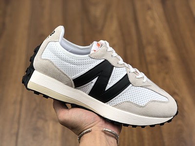 NB Shoes 327-048